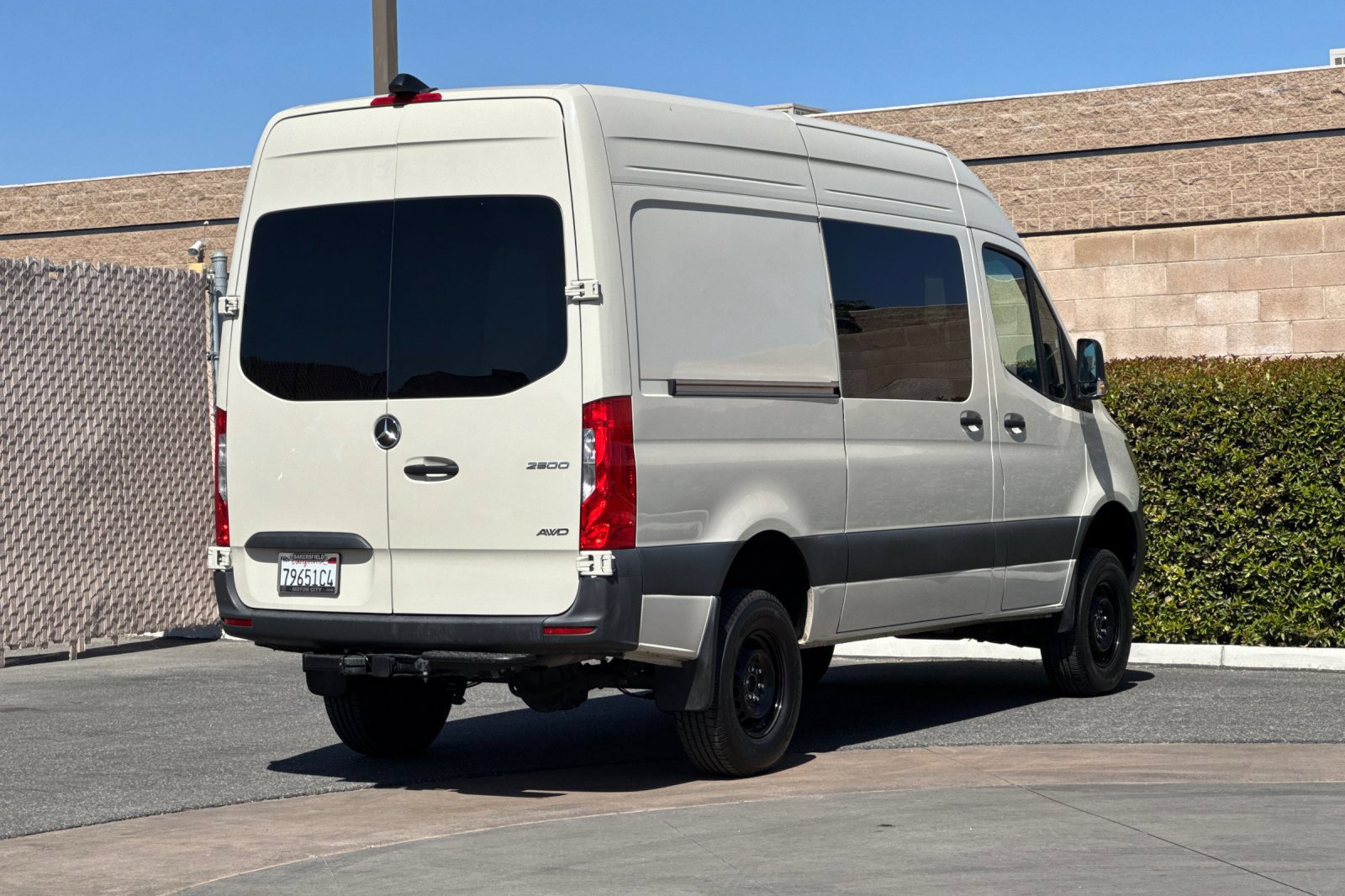 Used 2024 Mercedes-Benz Sprinter 2500 image 4