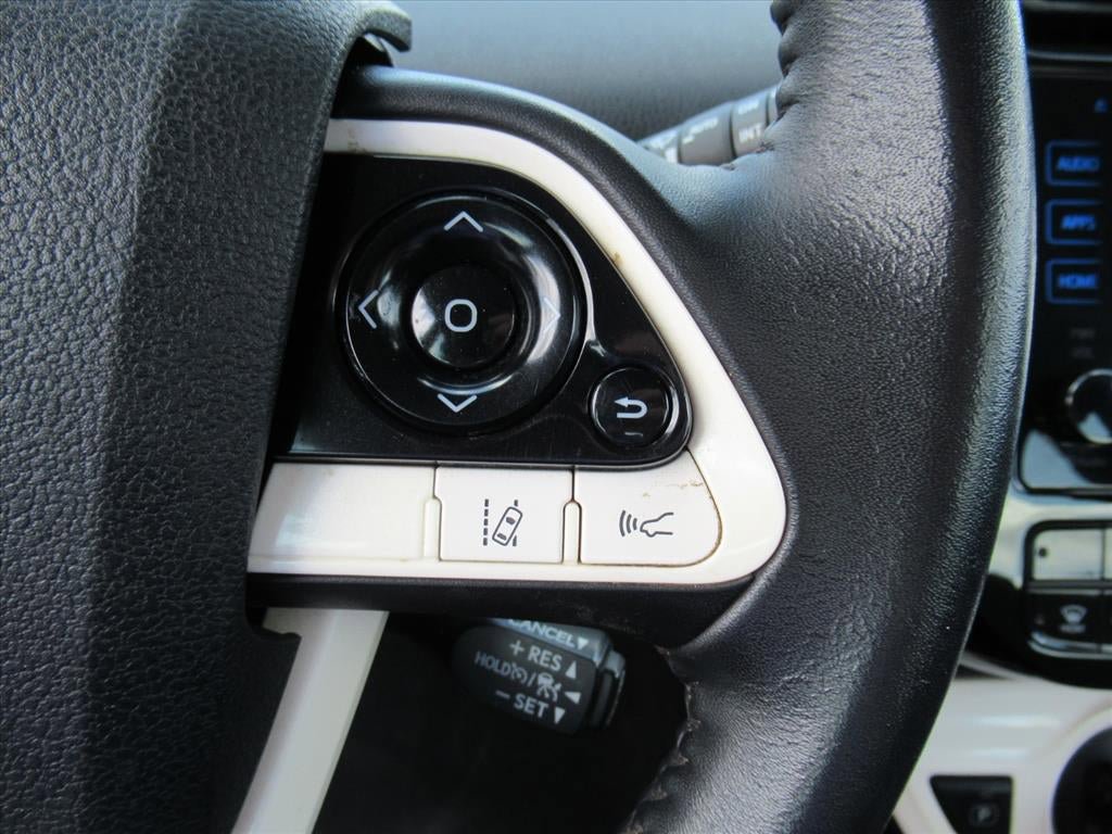 Used 2017 Toyota Prius Four w/ Advanced Technology Package FWD image 22