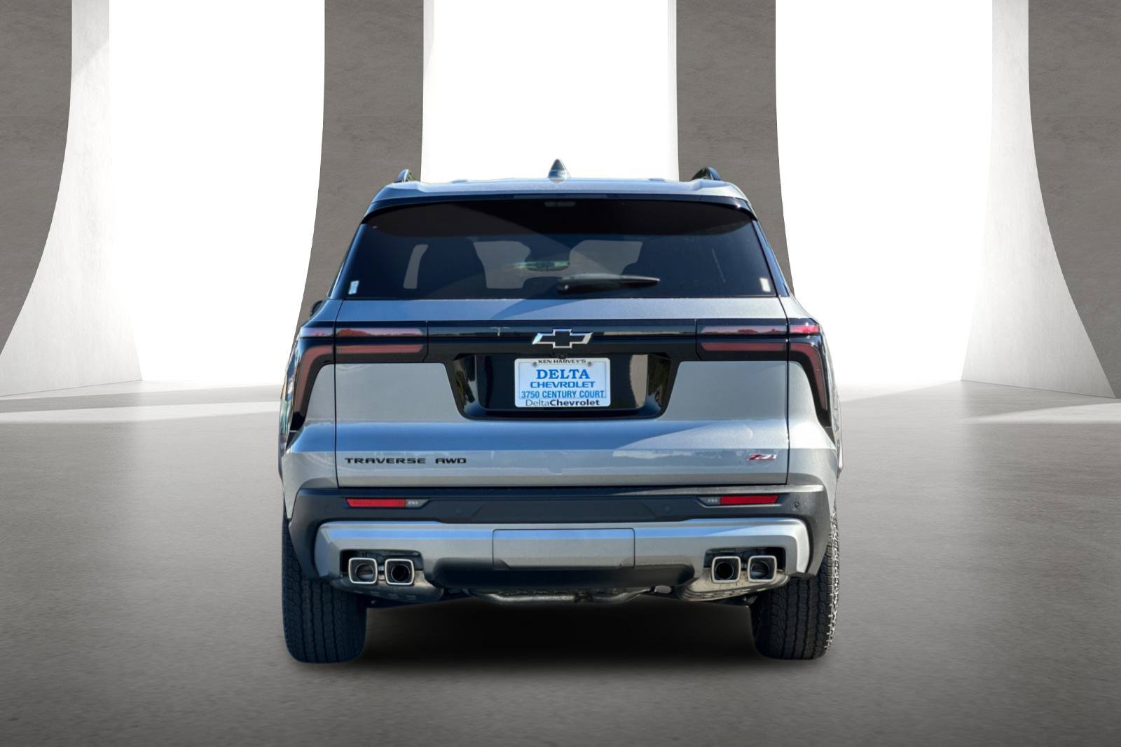 New 2027 Chevrolet Traverse Z71 w/ Enhanced Driving Package AWD/4WD image 5