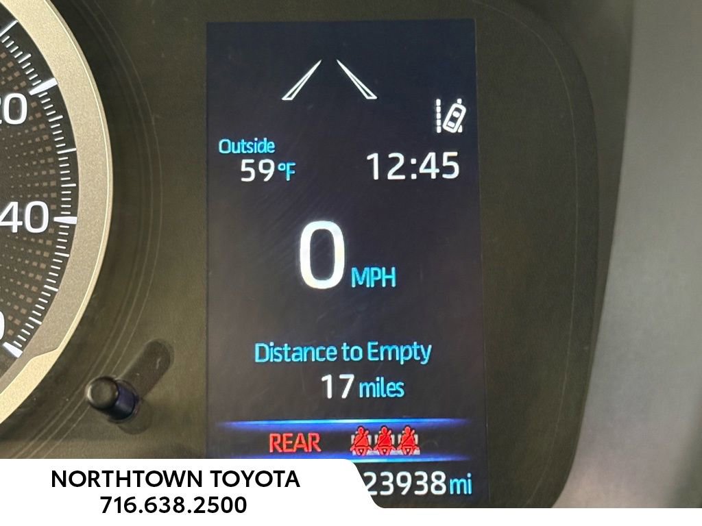 Used 2021 Toyota Corolla SE w/ Carpet Mat Package (TMS) image 8