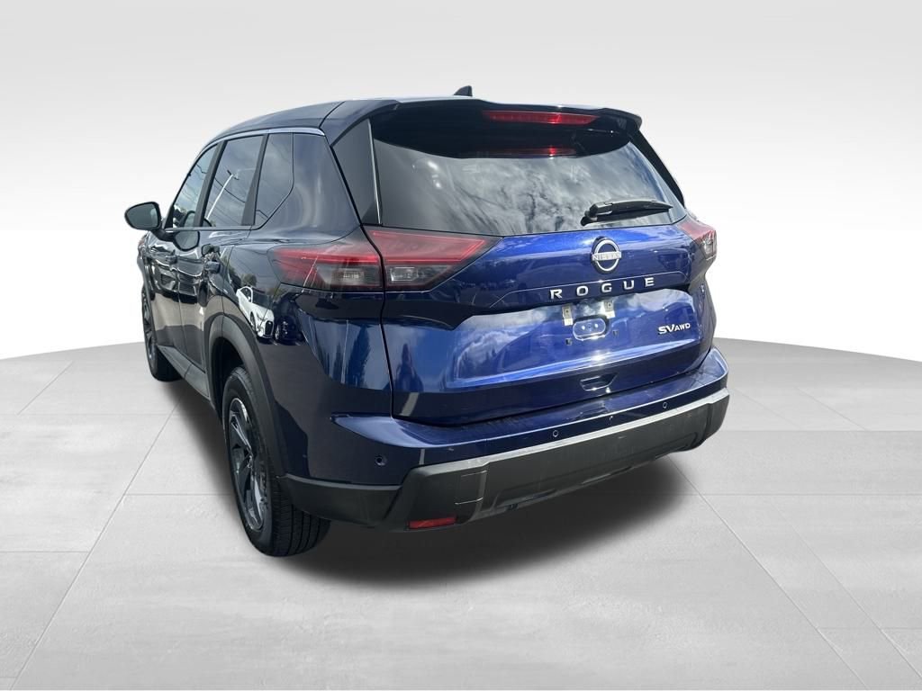 Used 2024 Nissan Rogue SV image 5