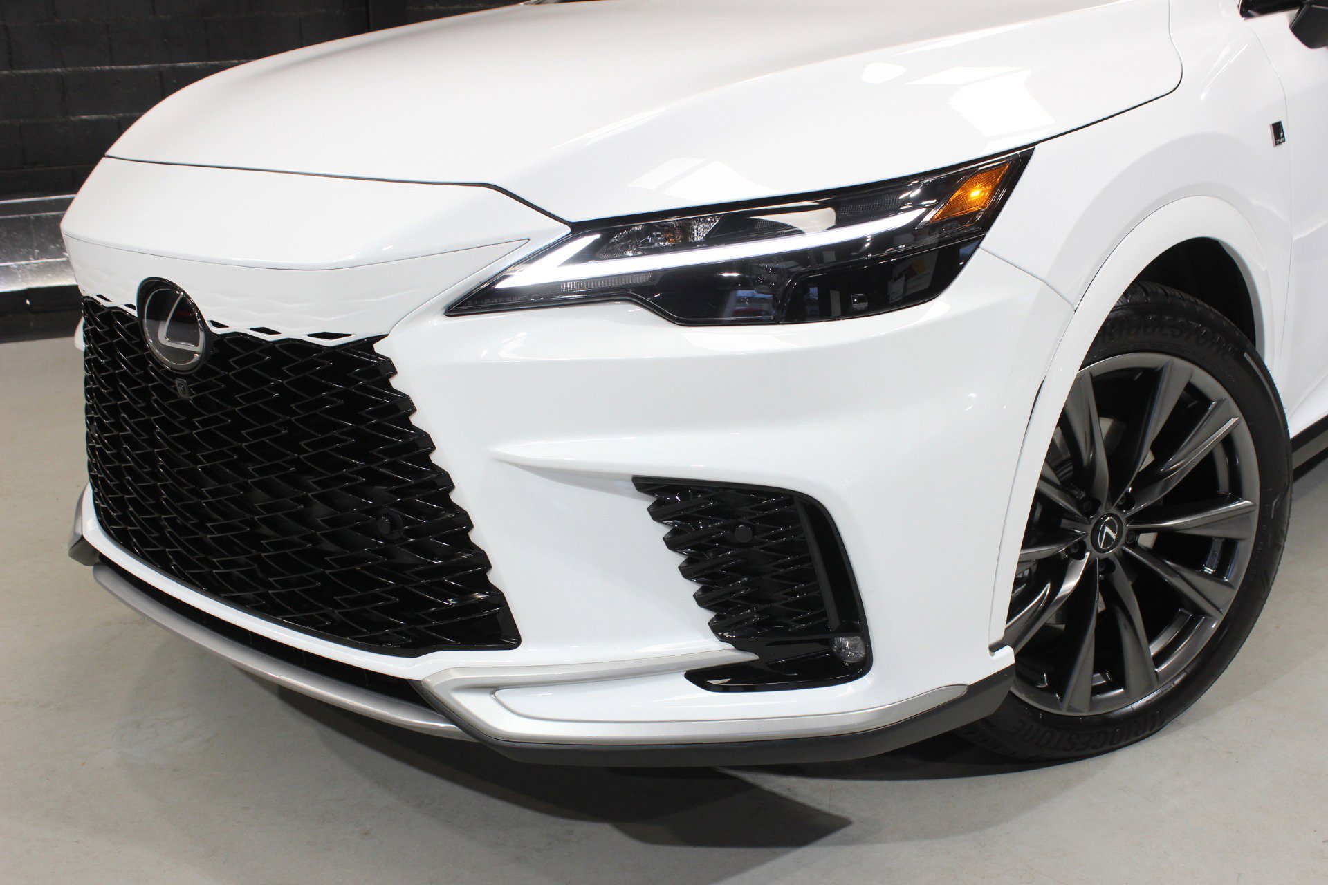 Used 2025 Lexus RX 350 F Sport w/ Convenience Package image 5