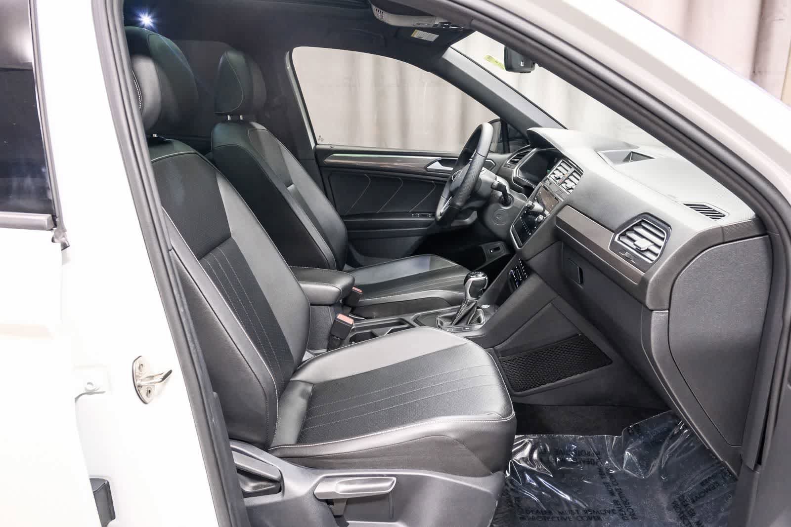 Used 2022 Volkswagen Tiguan SE R-Line FWD image 22