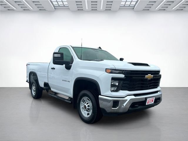 Used 2025 Chevrolet Silverado 2500 W/T w/ WT Convenience Package AWD/4WD image 2