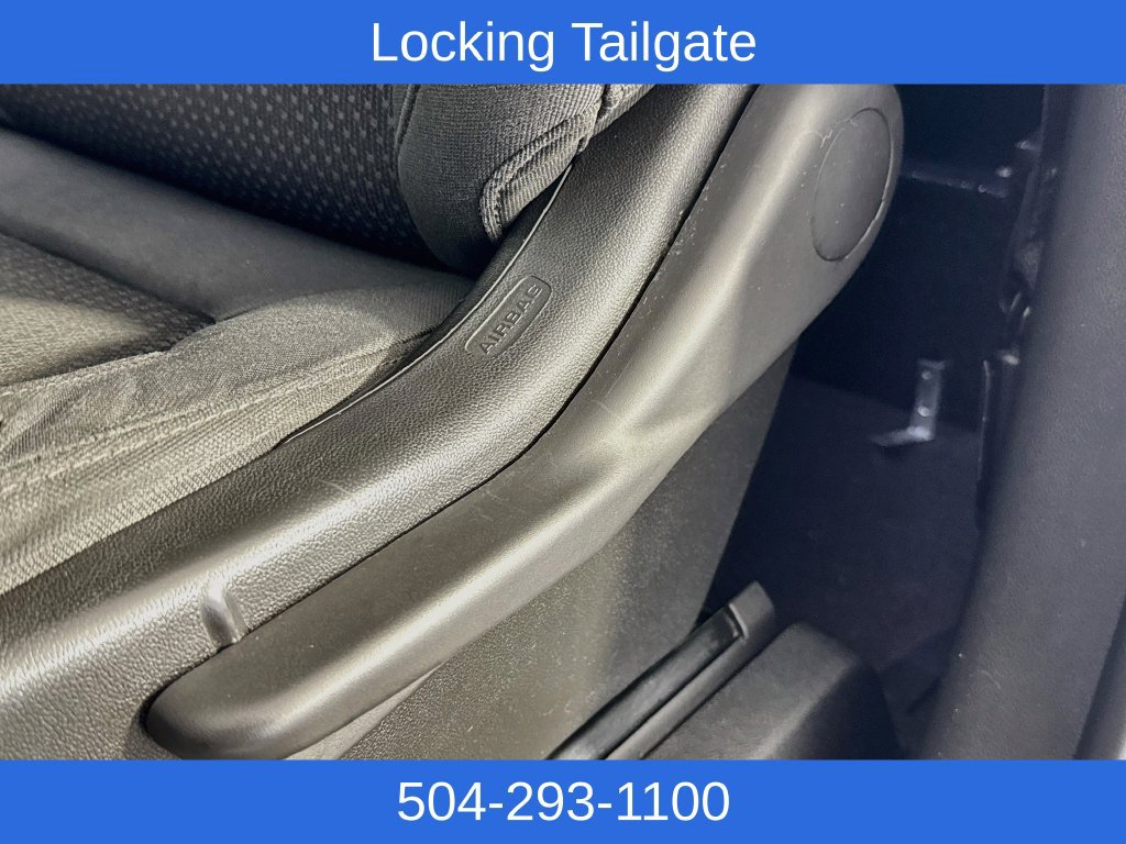 Used 2020 Chevrolet Silverado 1500 Custom w/ Custom Value Package RWD image 19