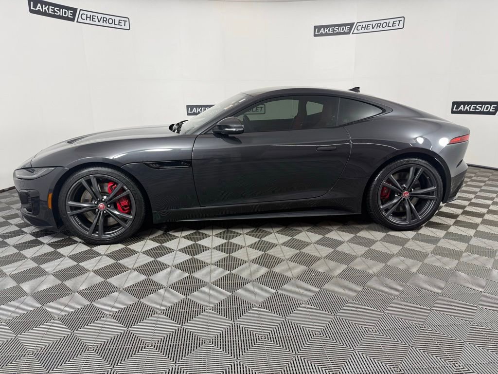 Used 2021 Jaguar F-TYPE R image 3