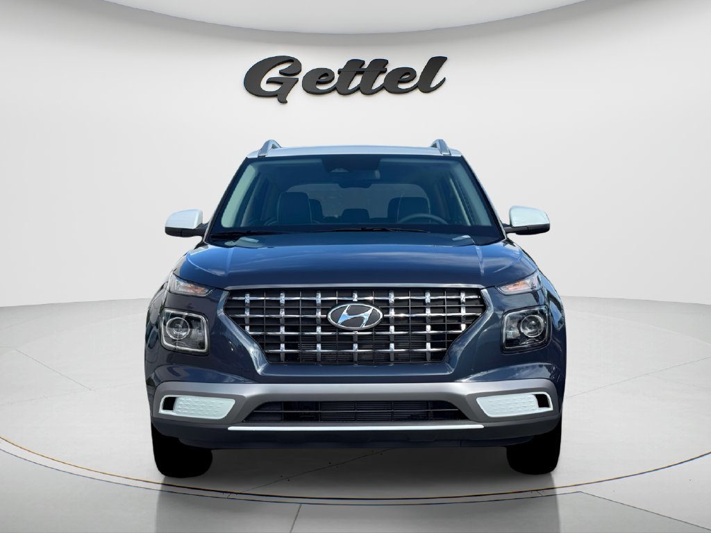 New 2026 Hyundai Venue SEL FWD image 3