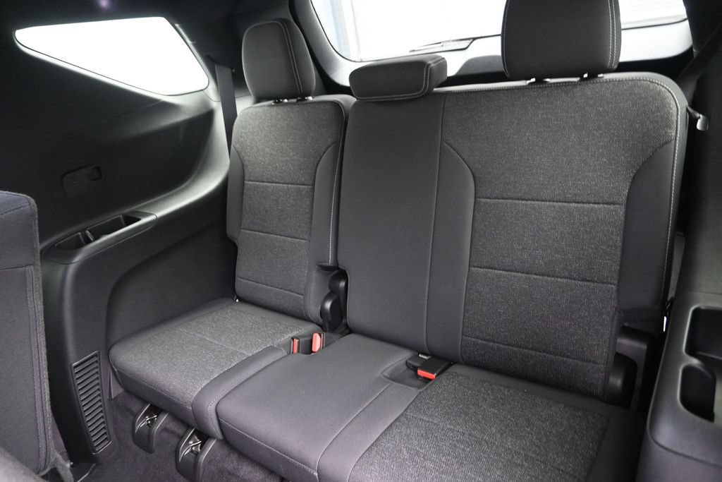 Used 2024 Chevrolet Traverse LS w/ Midnight/Sport Edition FWD image 15