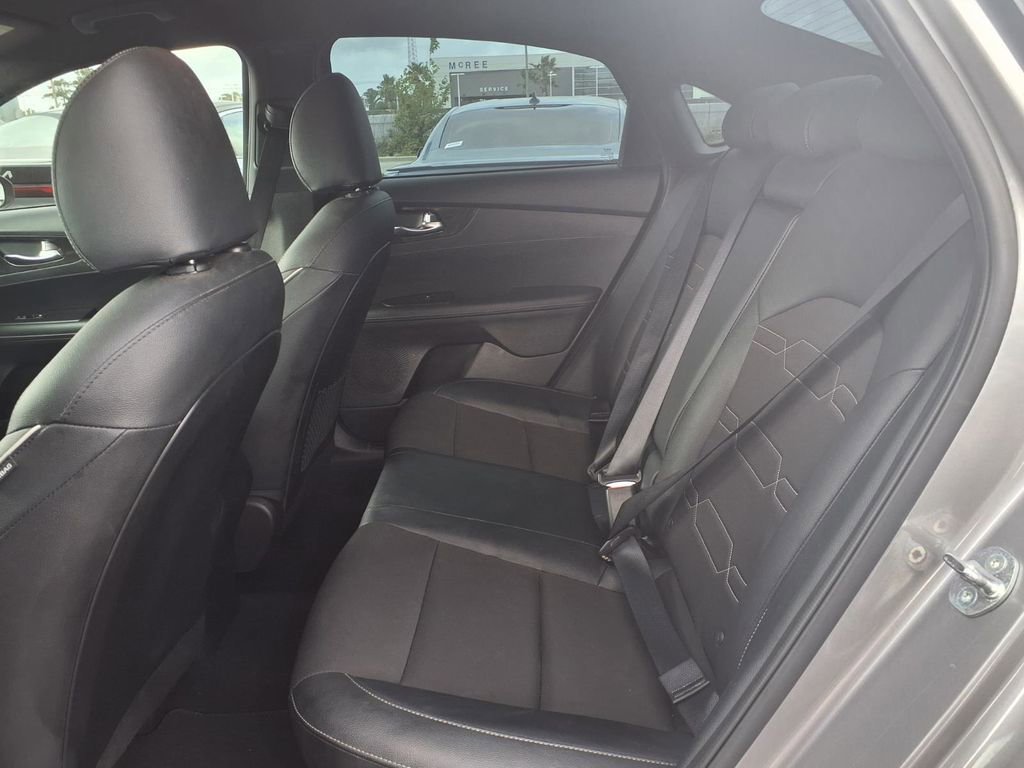 Certified 2024 Kia Forte GT-Line FWD image 17