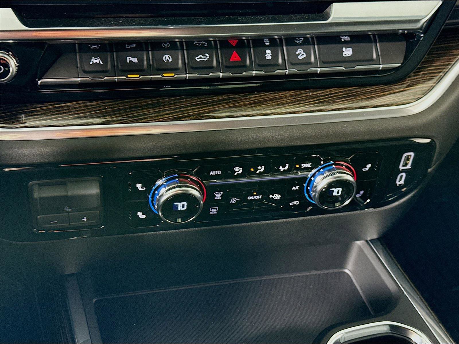 New 2026 GMC Sierra 1500 Elevation w/ Elevation Premium Package image 11