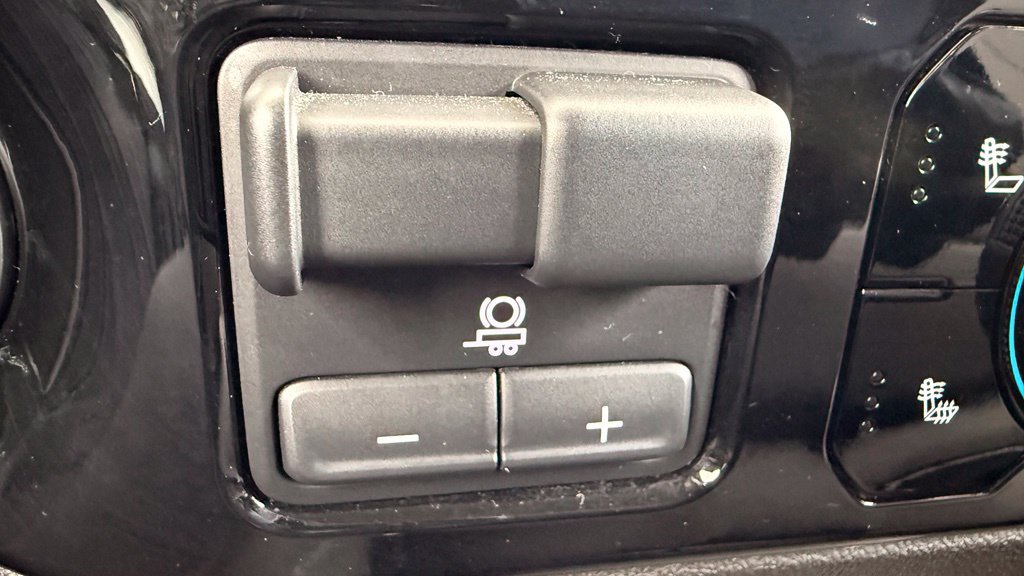 Used 2025 Chevrolet Silverado 1500 LT RWD image 33