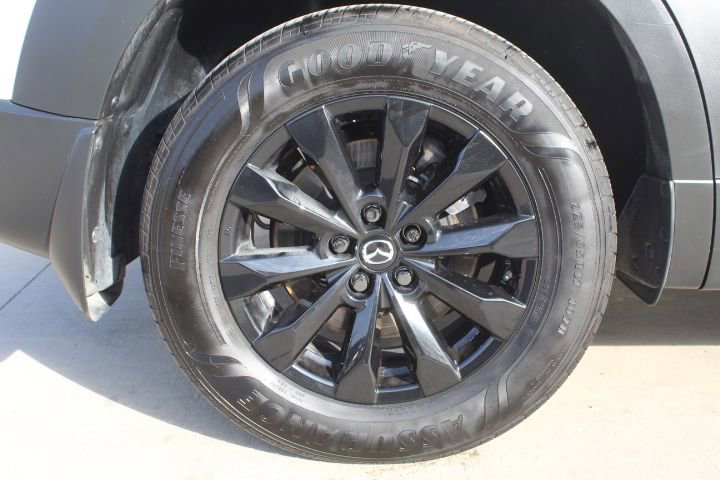 Certified 2025 MAZDA CX-50 AWD 2.5 S w/ Premium Package image 10