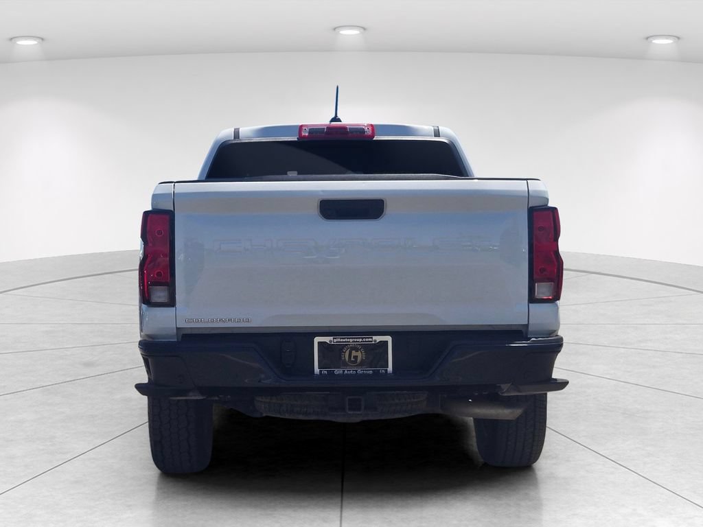 Used 2025 Chevrolet Colorado W/T AWD/4WD image 5
