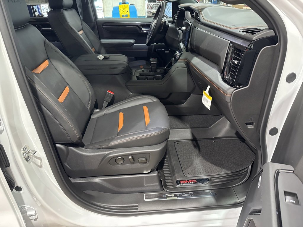 New 2026 GMC Sierra 1500 AT4 w/ Technology Package image 40