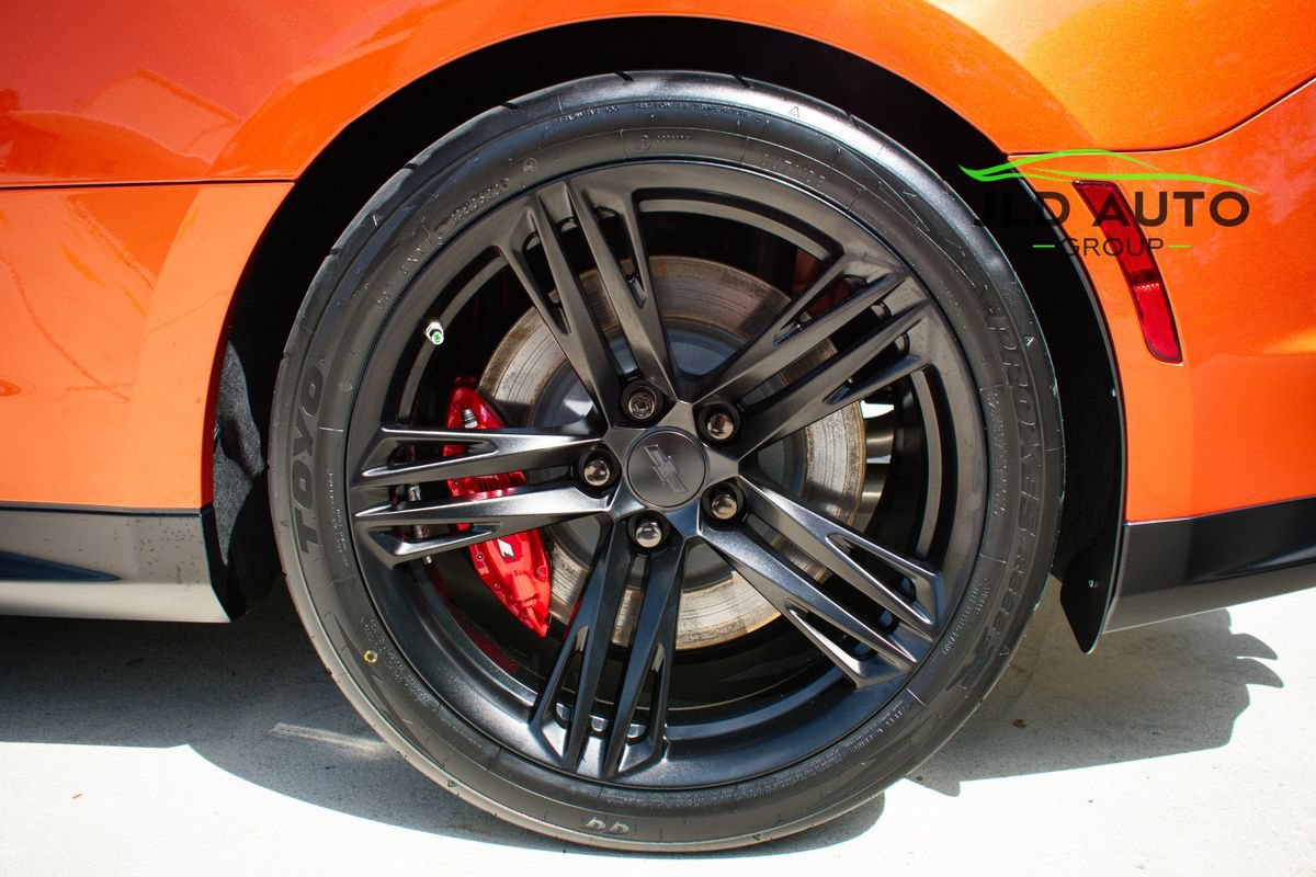 Used 2022 Chevrolet Camaro ZL1 RWD image 28
