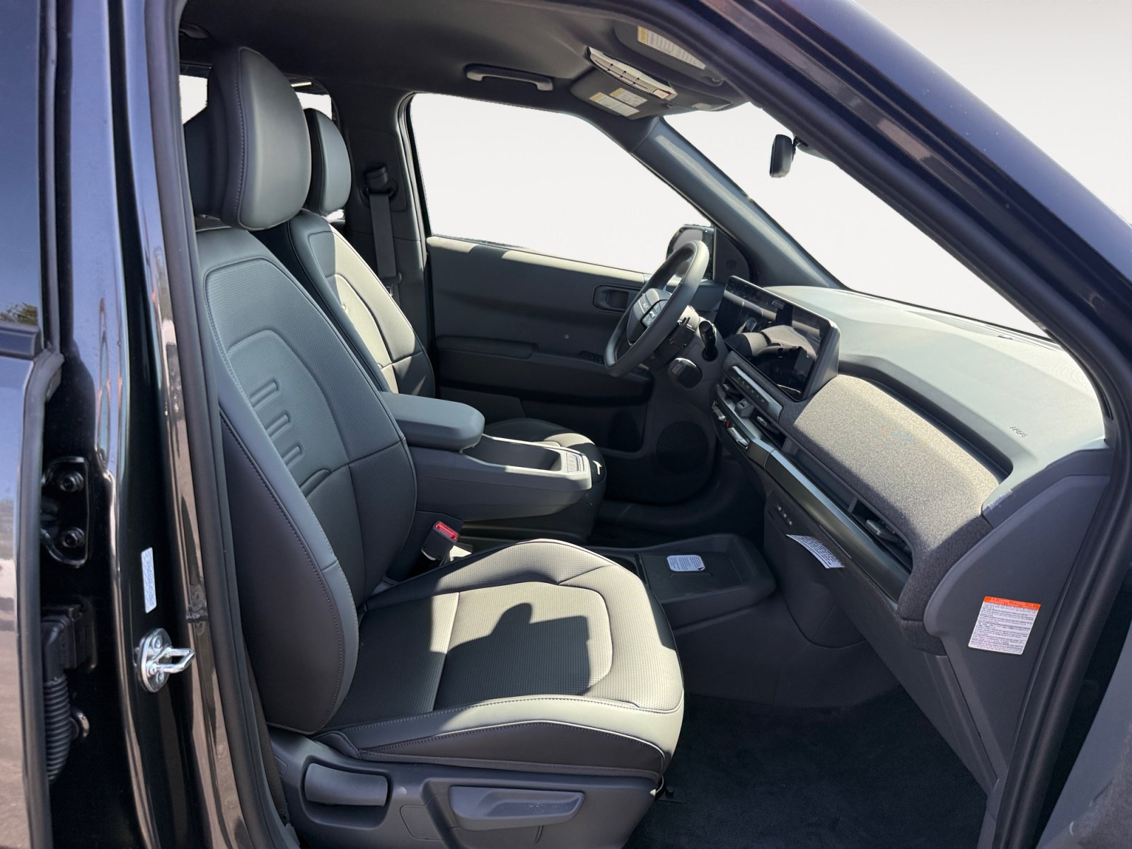 New 2027 Kia EV3 Wind FWD image 19