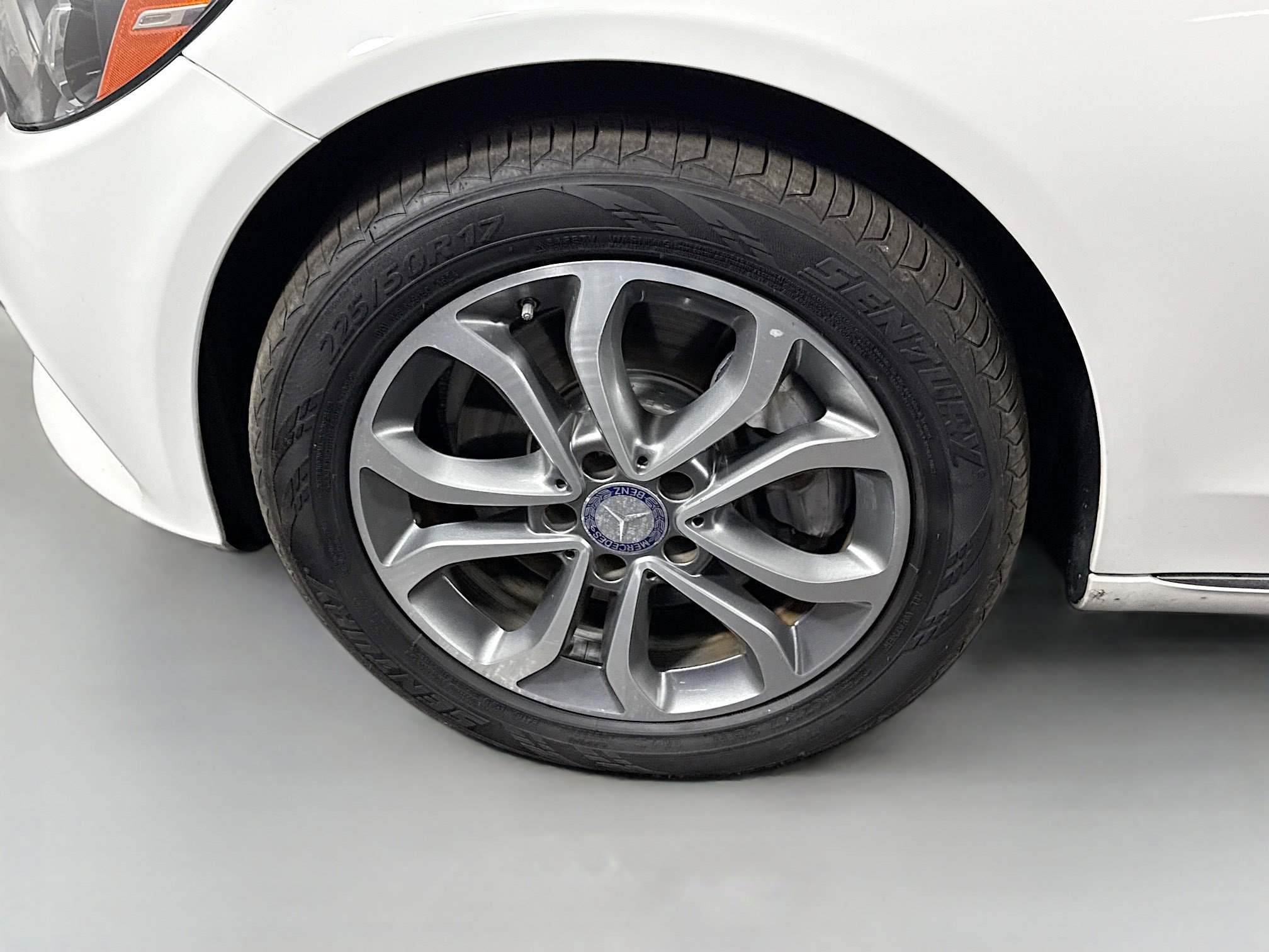 Used 2015 Mercedes-Benz C 300 4MATIC Sedan image 38