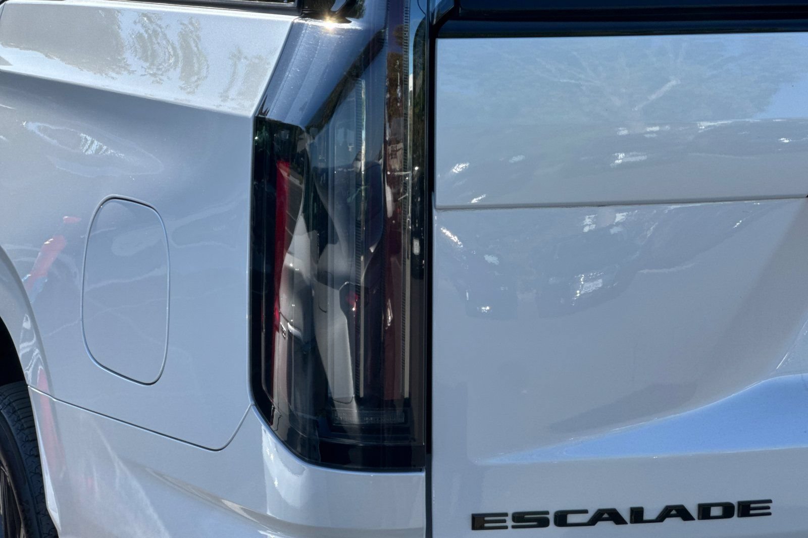 Used 2025 Cadillac Escalade Sport w/ LPO, ONYX Package AWD/4WD image 47