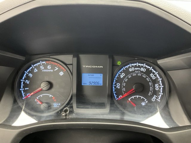 Used 2016 Toyota Tacoma SR5 image 8