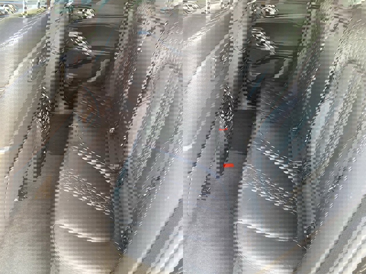 Used 2023 BMW X6 xDrive40i w/ M Sport Package image 14