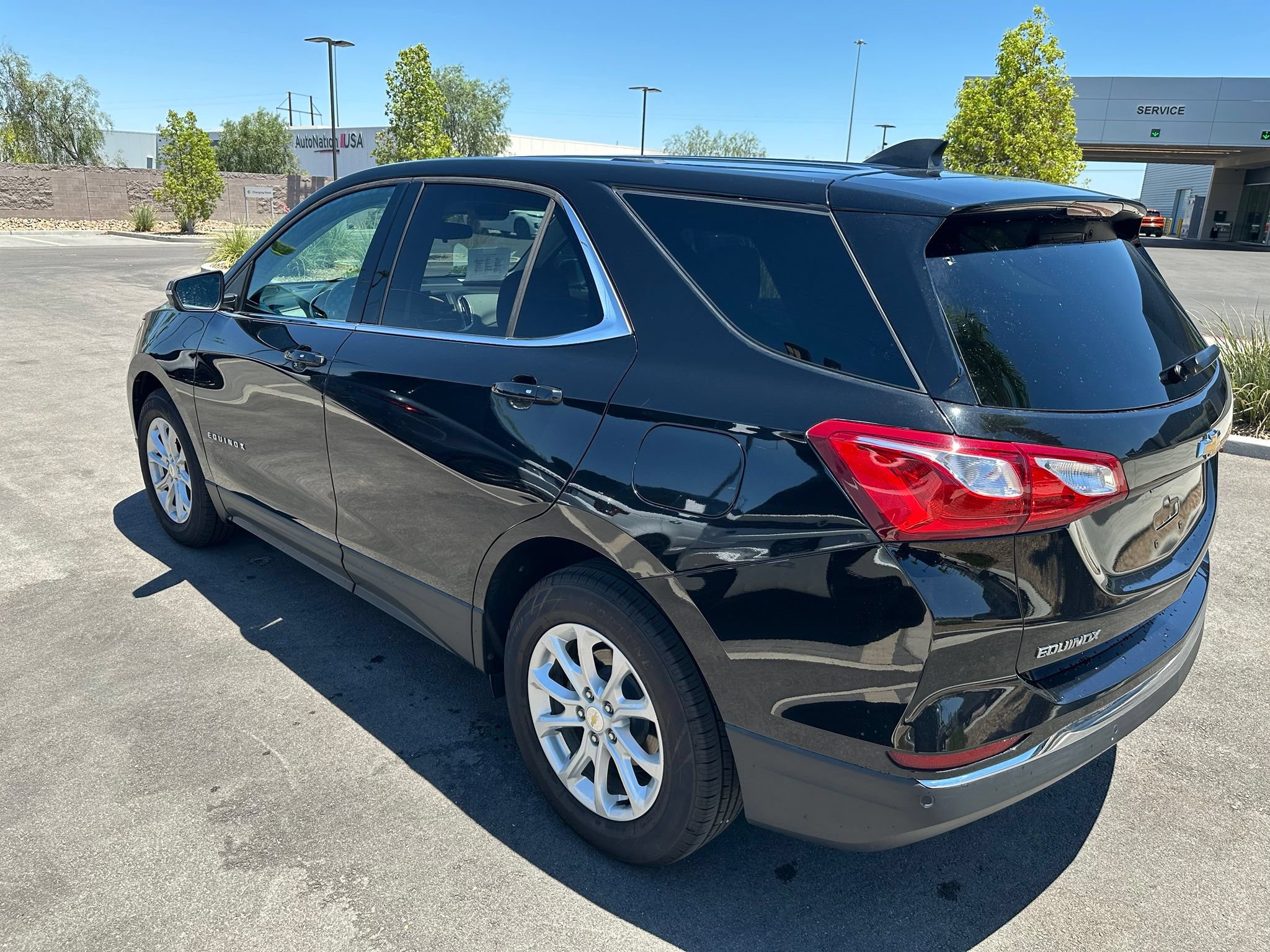 Used 2019 Chevrolet Equinox LT w/ Driver Convenience Package FWD image 4