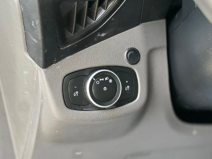 Used 2021 Ford Transit Connect XL image 13