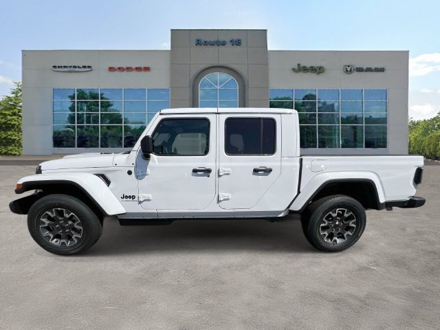 New 2026 Jeep Gladiator Sport AWD/4WD image 5
