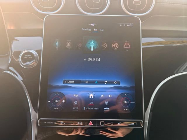 Used 2023 Mercedes-Benz GLC 300 4MATIC image 16