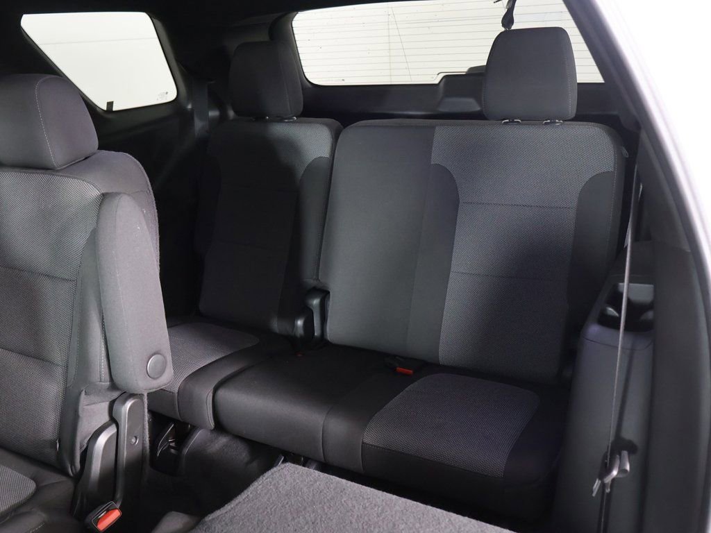 Used 2023 Chevrolet Traverse LT w/ LPO, Floor Liner Package image 37