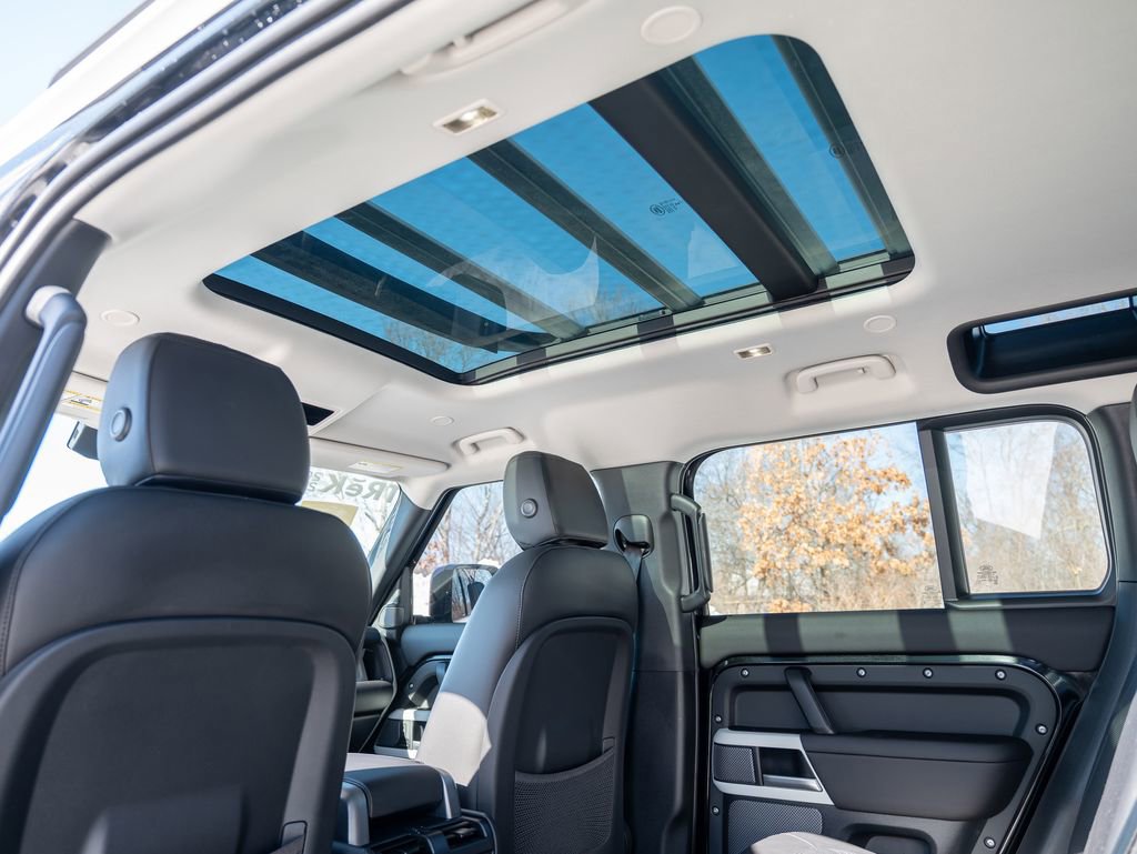 Certified 2024 Land Rover Defender 110 S image 23