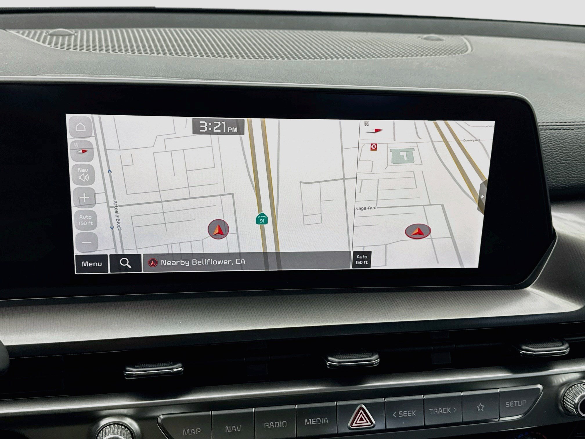 Used 2024 Kia Telluride LX FWD image 9