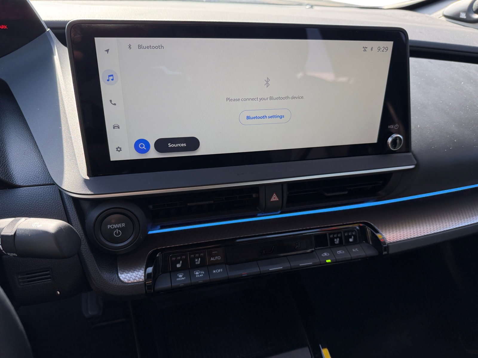 Used 2024 Toyota Prius Limited image 12