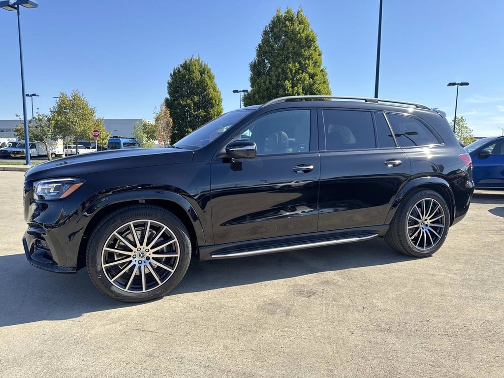 New 2026 Mercedes-Benz GLS 580 4MATIC image 2