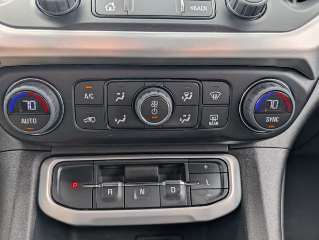 Used 2023 GMC Acadia SLT image 25