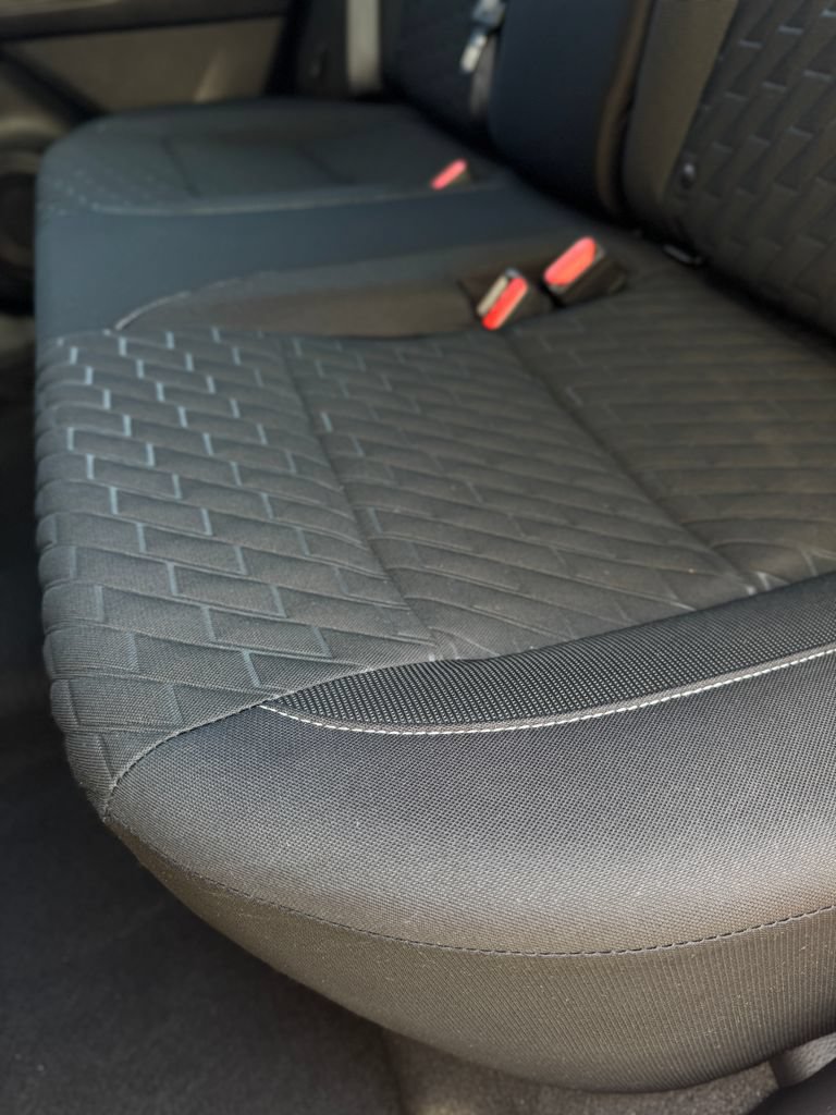 Used 2023 Nissan Kicks SV FWD image 33