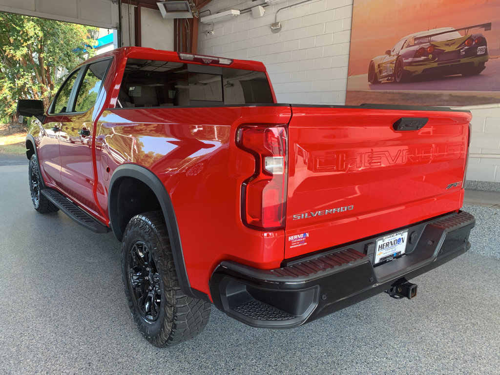 Used 2022 Chevrolet Silverado 1500 ZR2 w/ Technology Package AWD/4WD image 8