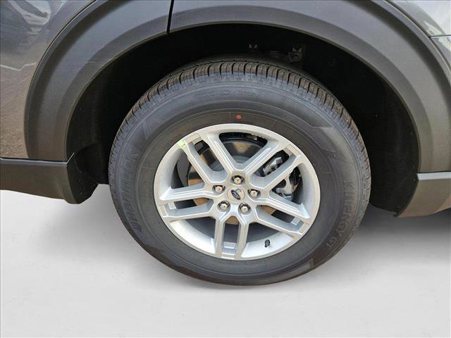 New 2025 Ford Explorer Active image 10
