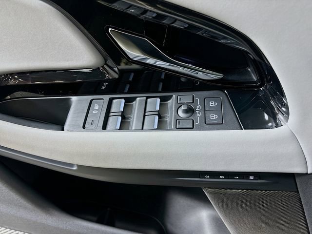 Used 2026 Land Rover Range Rover Evoque Dynamic SE image 20