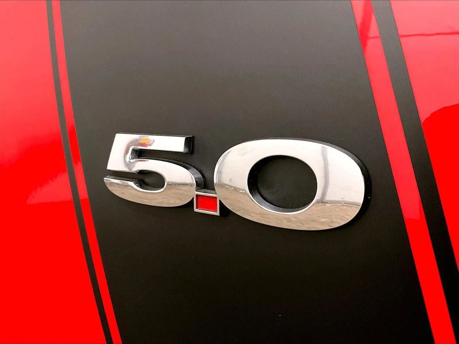 Used 2012 Ford Mustang GT Premium image 14