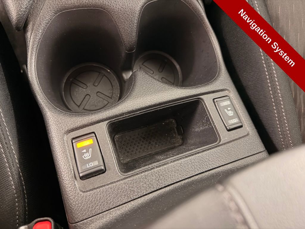 Used 2020 Nissan Rogue SV w/ Premium Package image 27