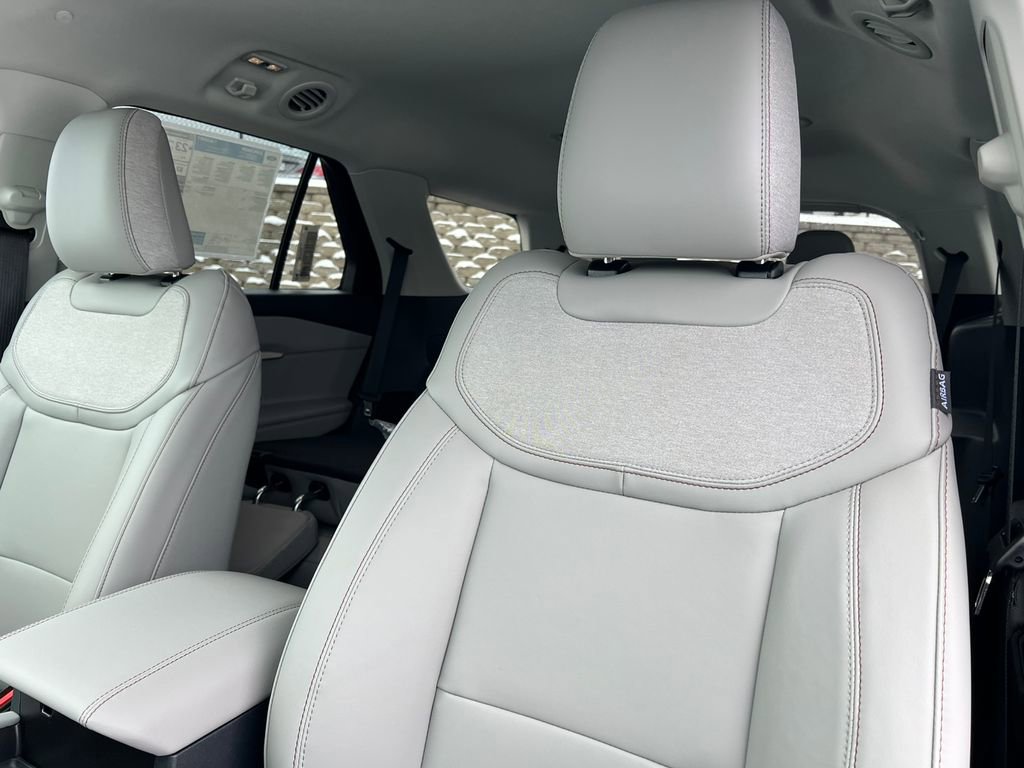 Used 2026 Ford Explorer Active w/ Active Comfort Package image 13