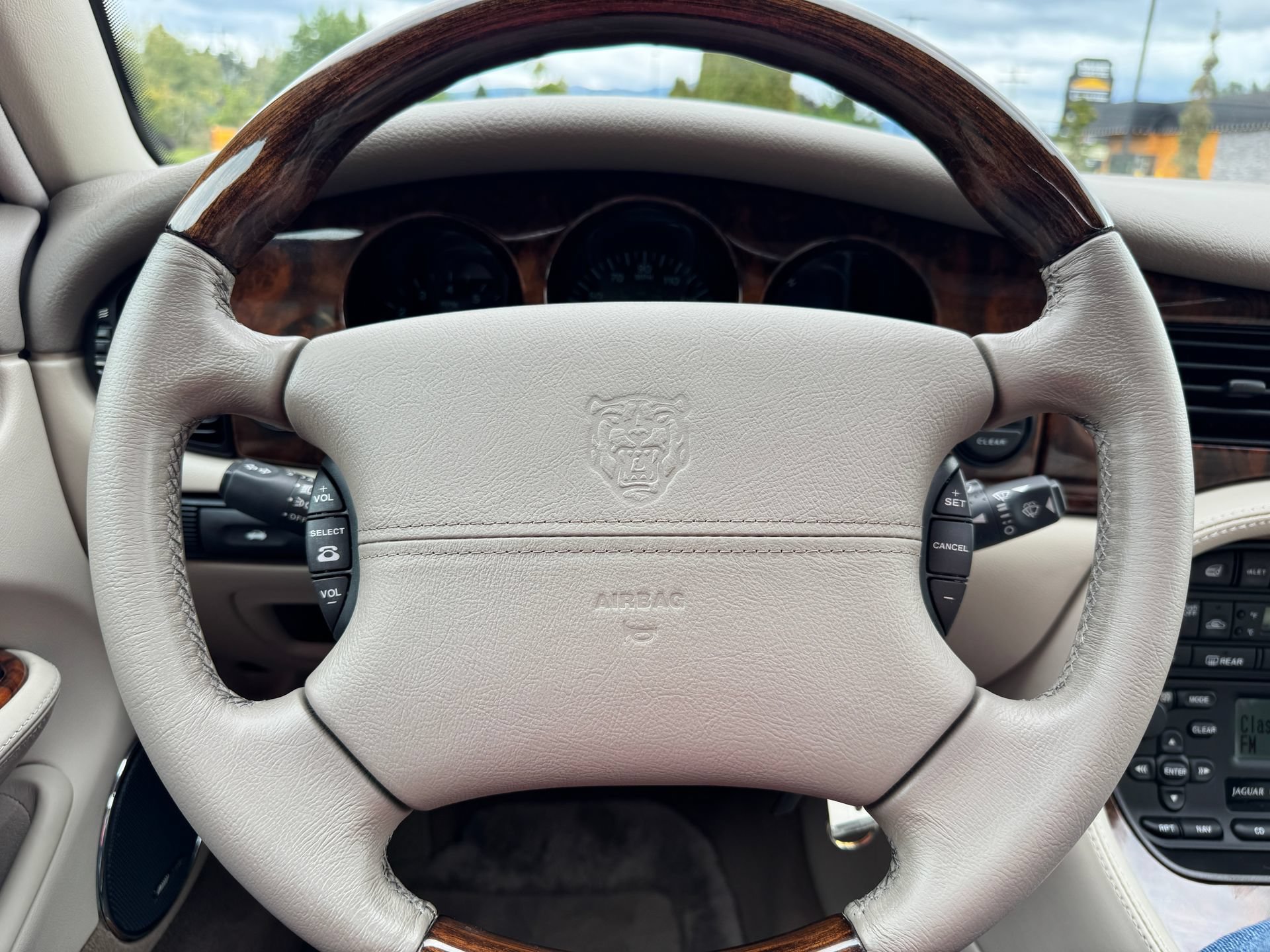 Used 2001 Jaguar XJ Supercharged RWD image 93