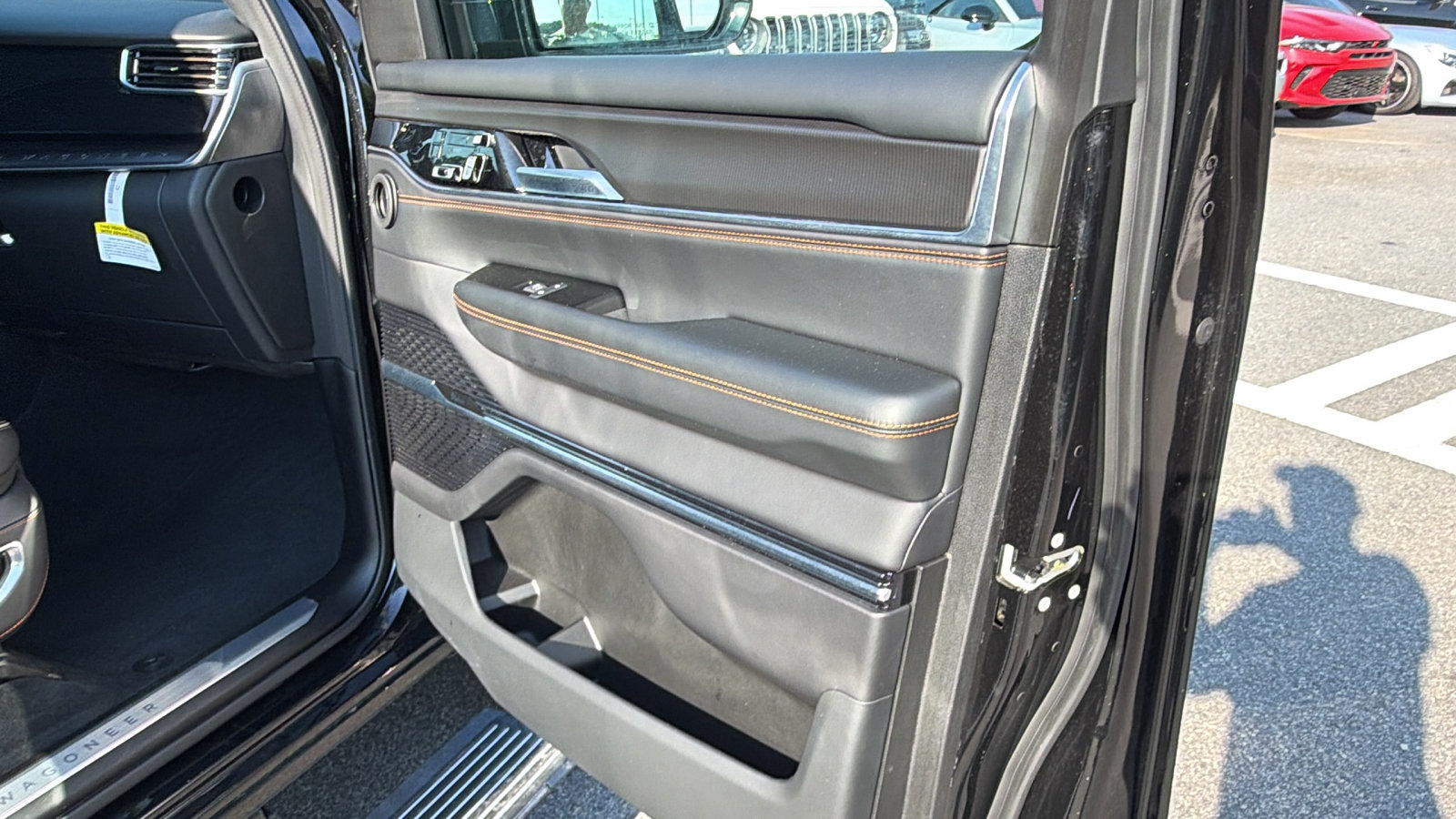 Certified 2025 Jeep Grand Wagoneer Series III w/ Quick Order Packagew 28T AWD/4WD image 18