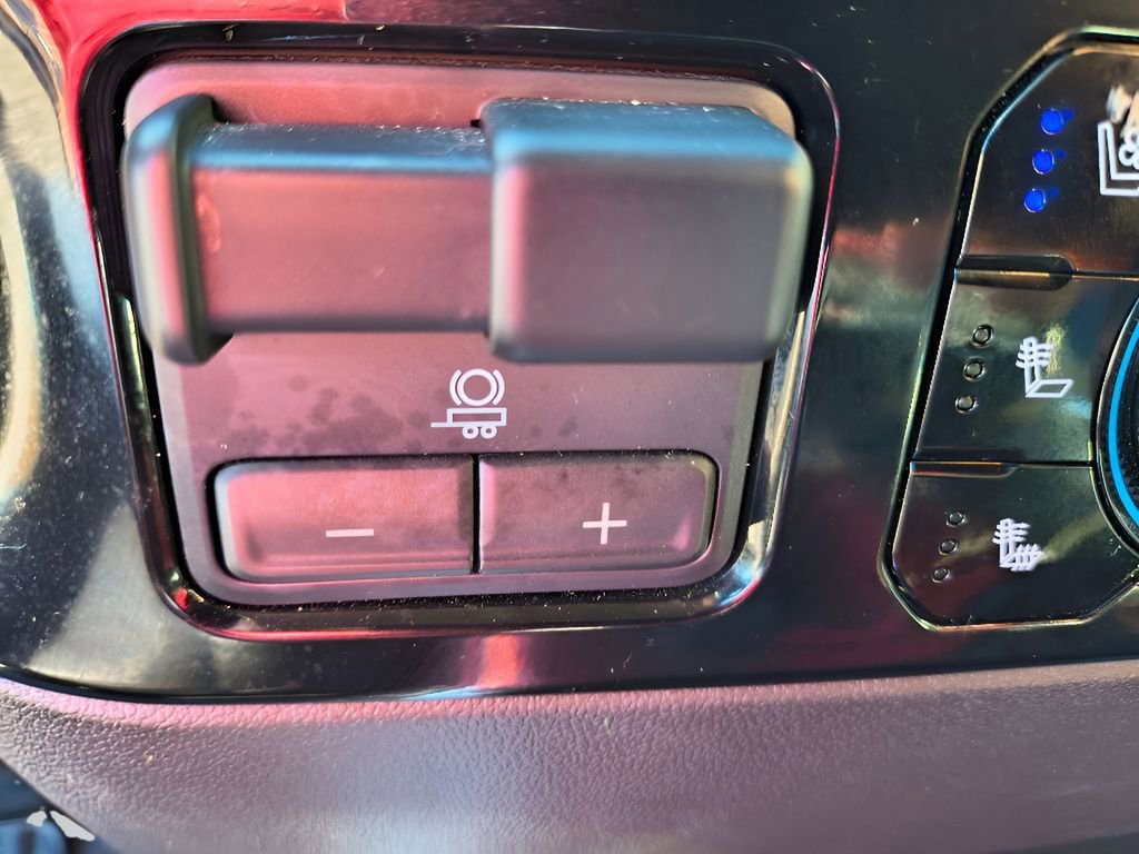 Used 2024 Chevrolet Silverado 1500 LTZ w/ Z71 Off-Road Package image 31