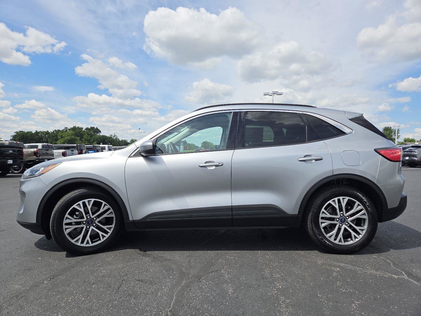 Used 2021 Ford Escape SEL w/ Technology Package FWD image 16