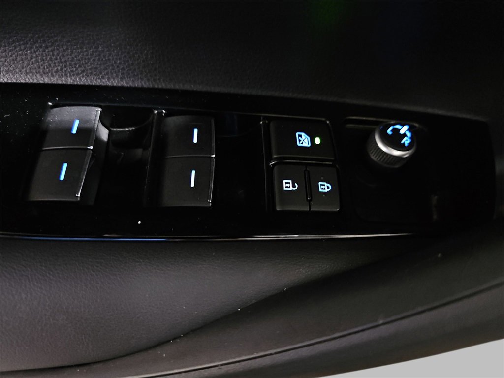 Used 2020 Toyota Corolla SE image 32