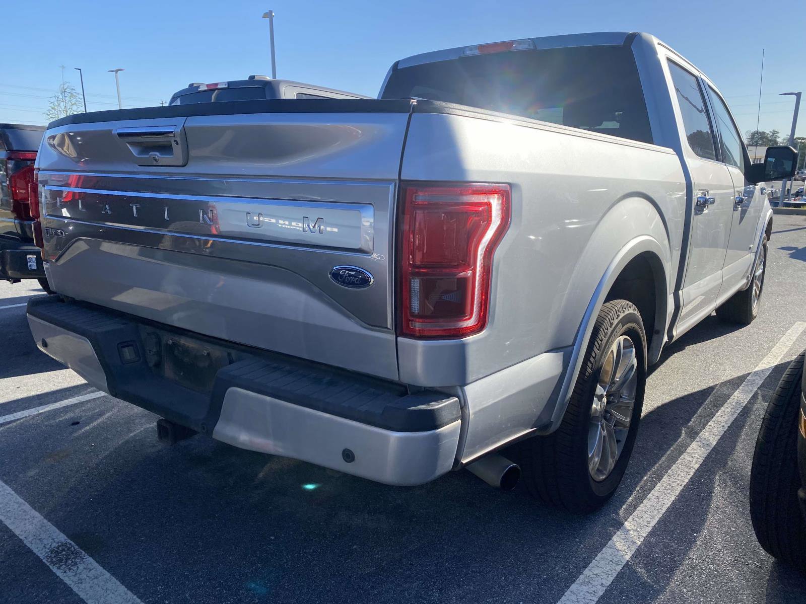 Used 2016 Ford F150 Platinum w/ Equipment Group 701A Luxury RWD image 6