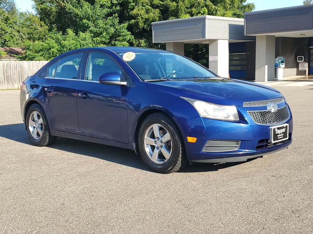 Used 2013 Chevrolet Cruze LT FWD image 3