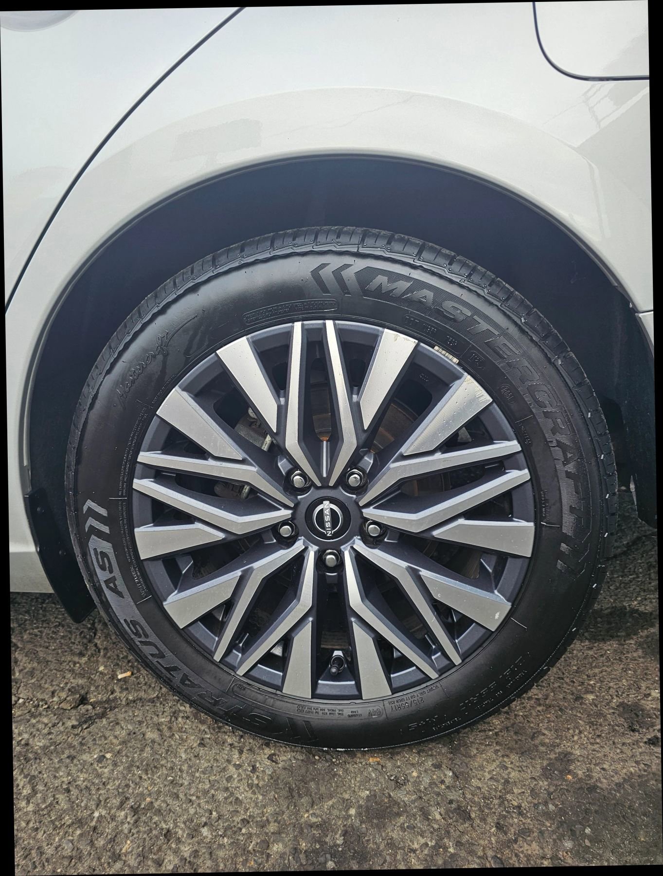 Used 2024 Nissan Altima 2.5 SV image 28