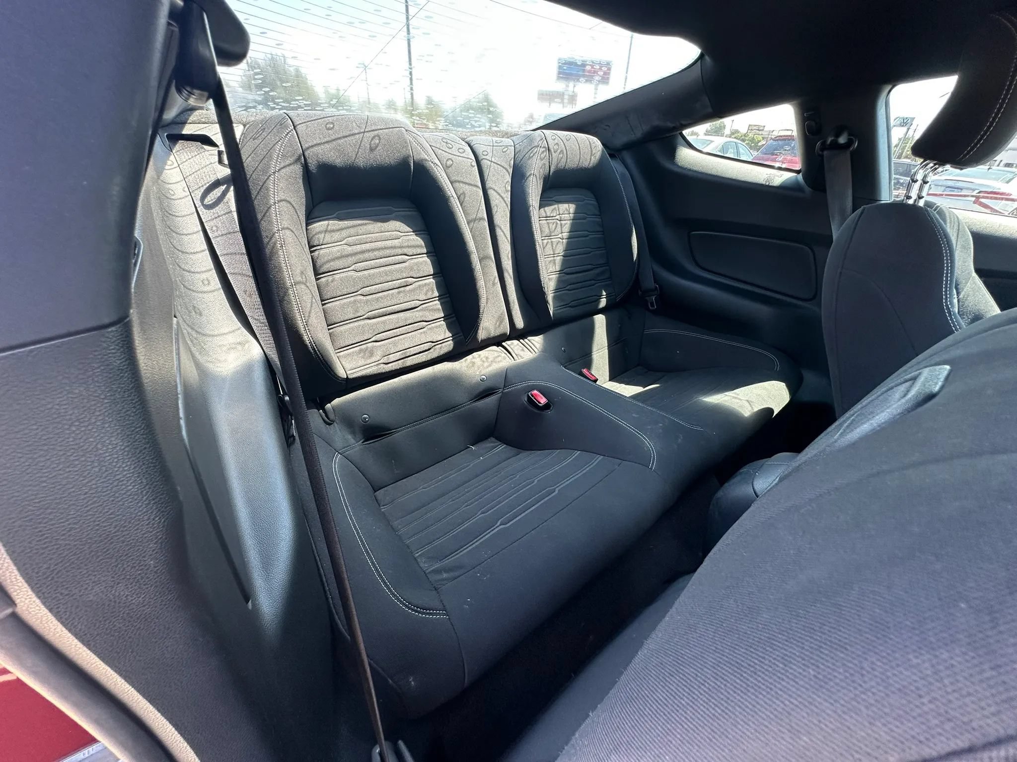 Used 2015 Ford Mustang GT RWD image 11